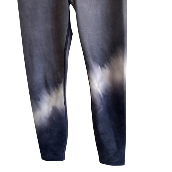 Athleta Elation Watercolor Stripe 7/8 Tight, Navy, Size XS - Picture 3 of 8